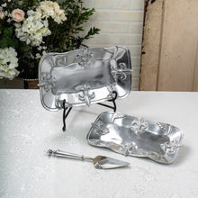 Load image into Gallery viewer, Fleur De Lis Traditional Serving Tray